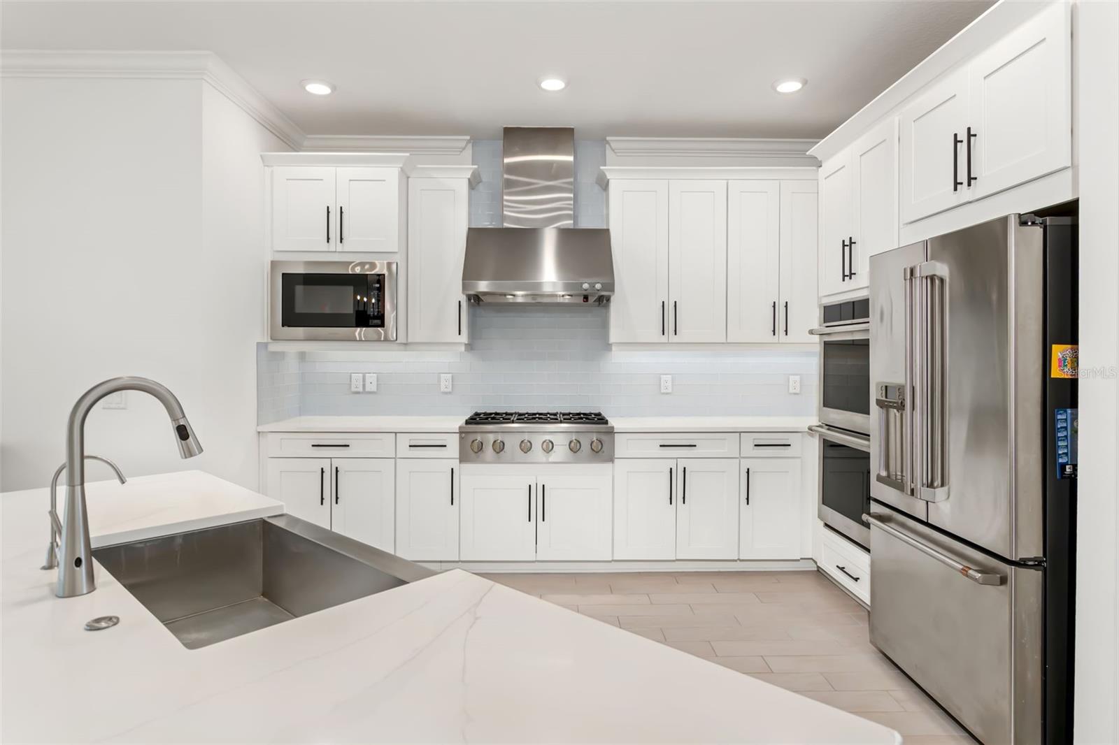 PARK EAST AT AZARIO - Residential