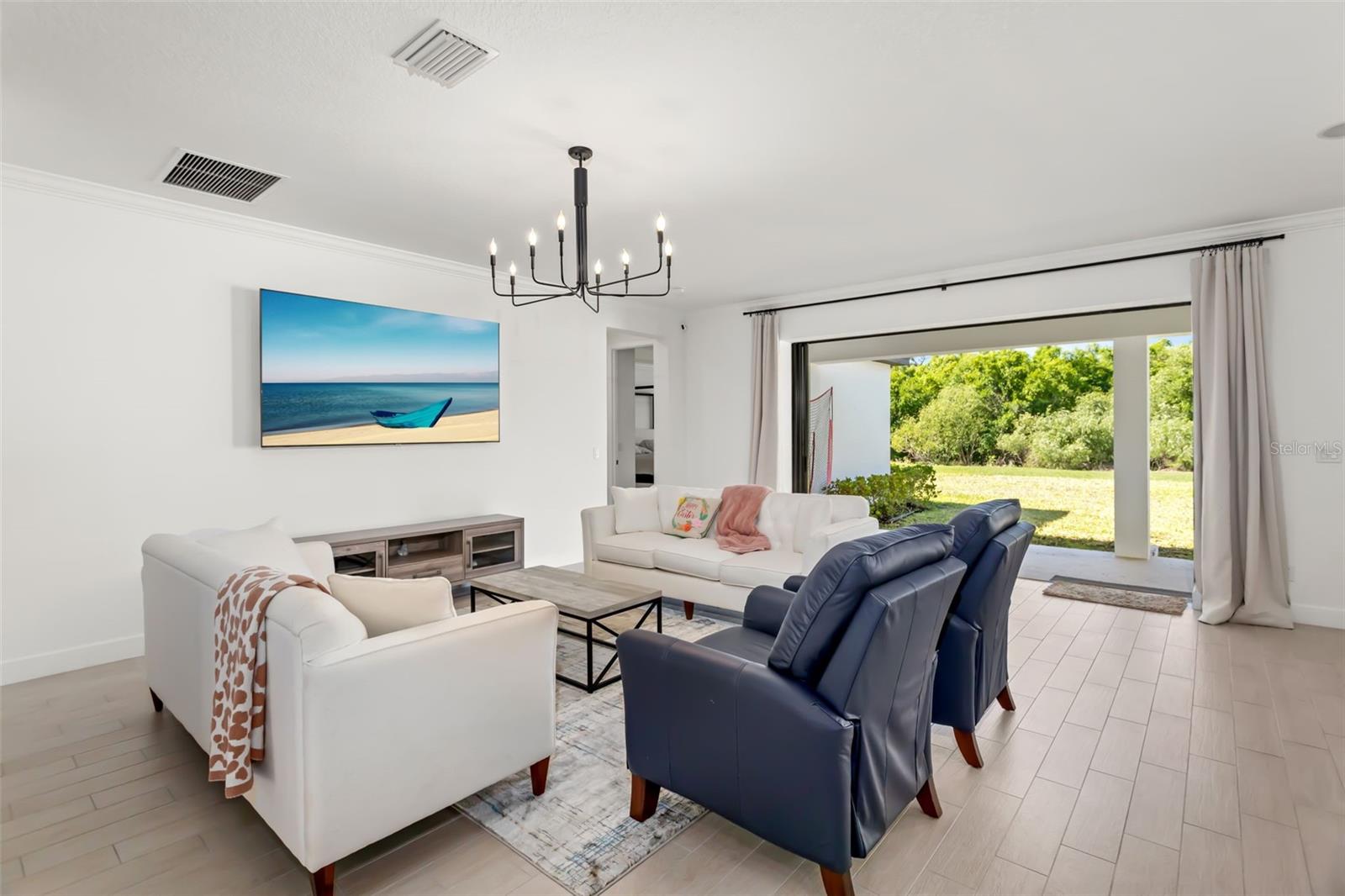 PARK EAST AT AZARIO - Residential