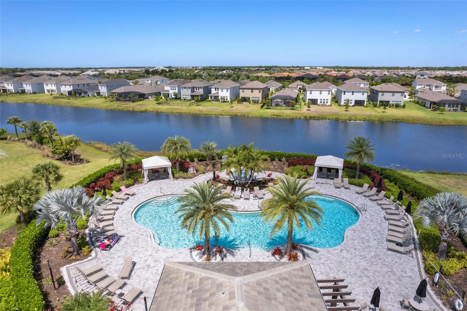 PARK EAST AT AZARIO - Residential