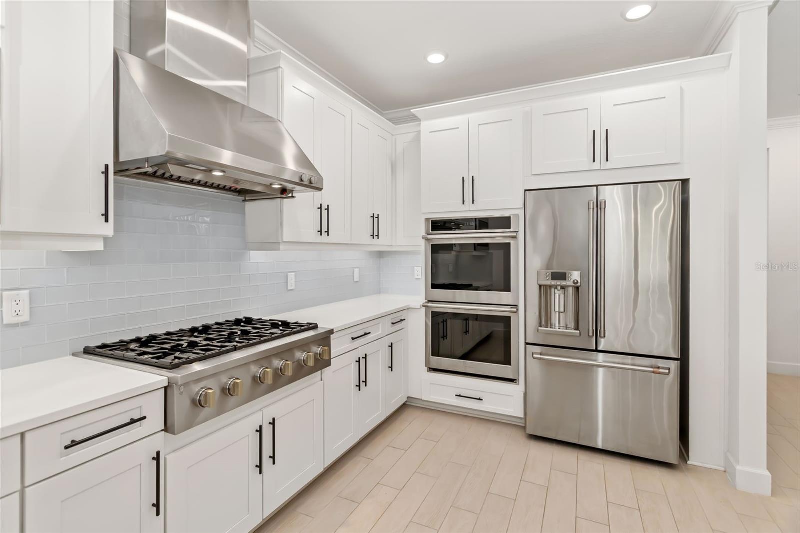 PARK EAST AT AZARIO - Residential