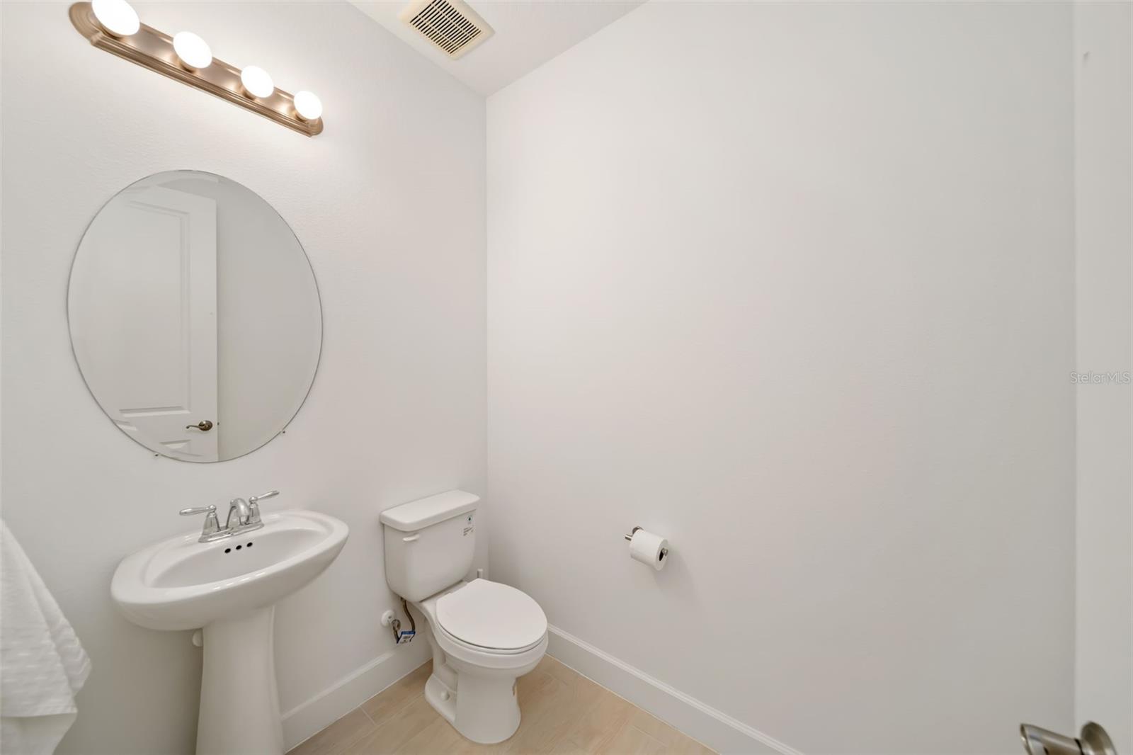 PARK EAST AT AZARIO - Residential