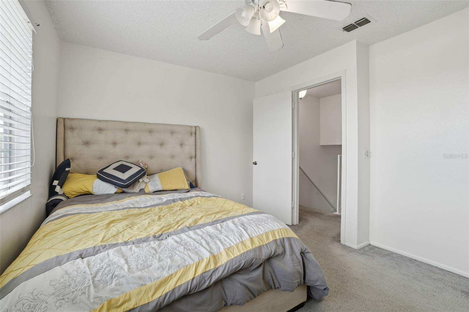 WHISPER LAKES - Residential