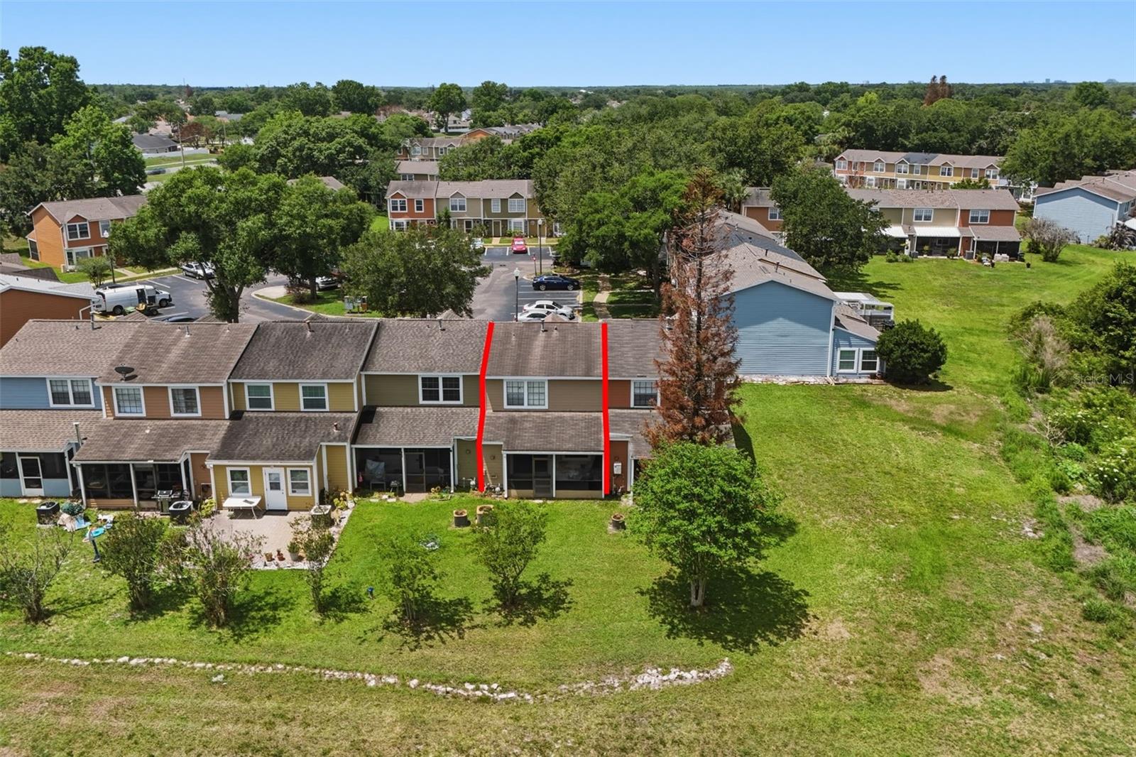 WHISPER LAKES - Residential
