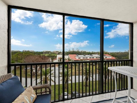 A home in LONGBOAT KEY