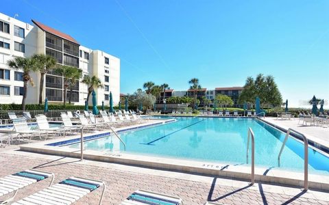 A home in LONGBOAT KEY