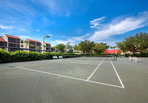 A home in LONGBOAT KEY