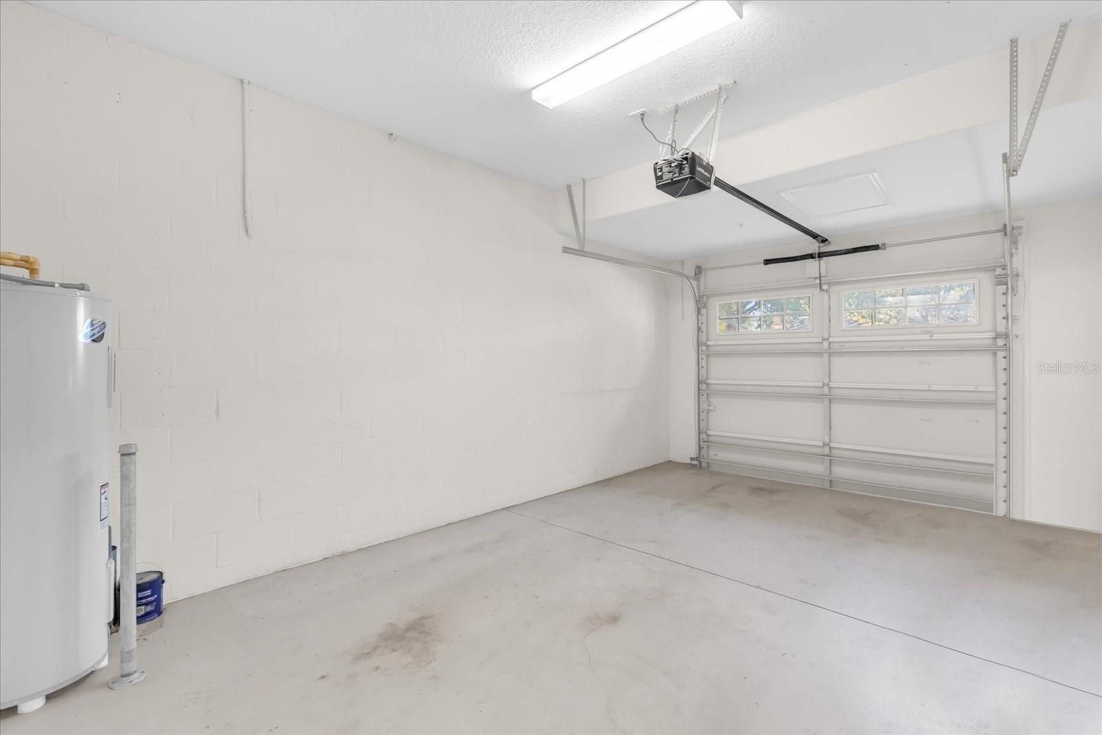 CHAMPIONS CLUB CONDO PH 9 - Residential