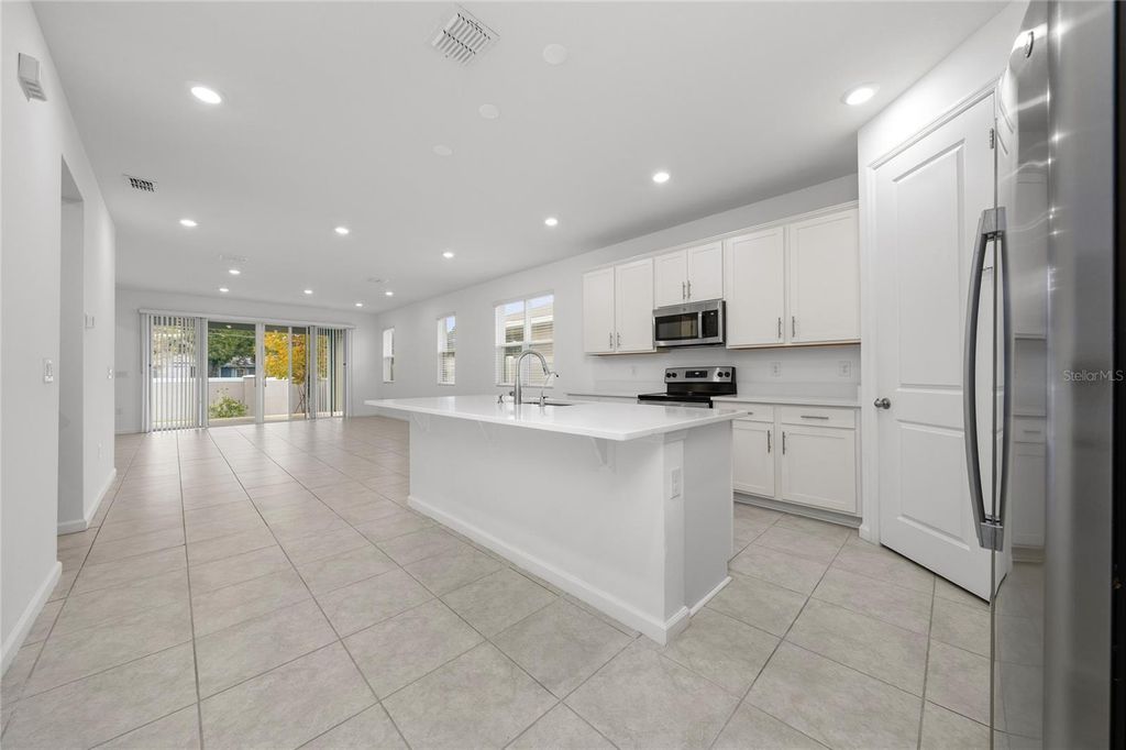 Photo of 1133 Mattie Pointe Boulevard, Auburndale, FL 33823 (MLS # S5140385)