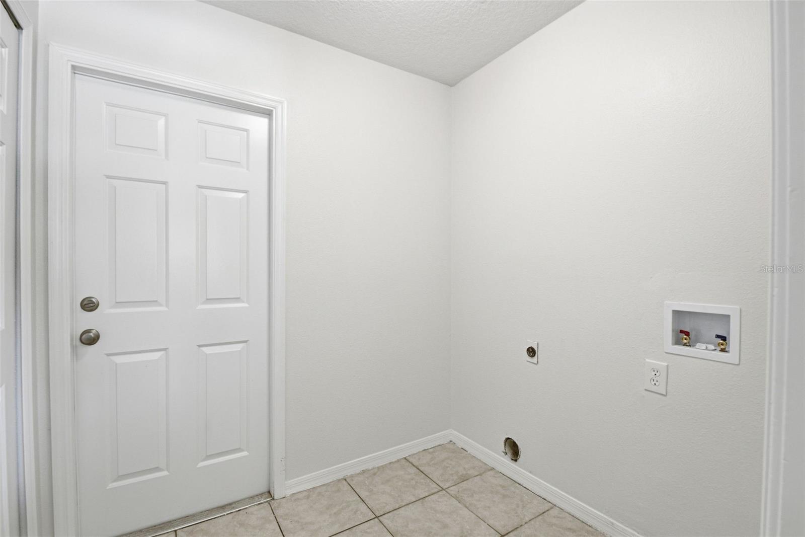 RIVERGLEN UNIT 4 PH 1 - Residential