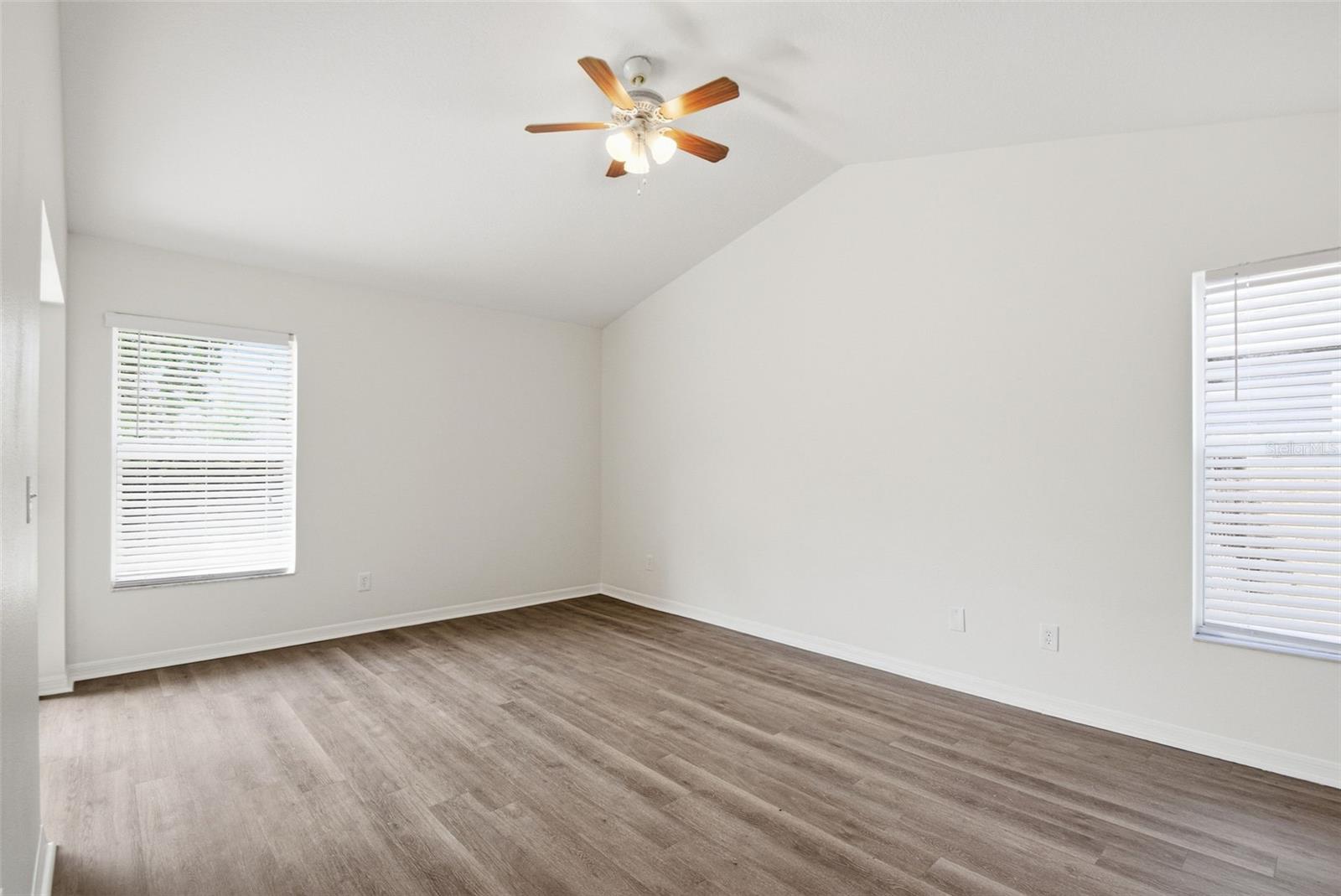 RIVERGLEN UNIT 4 PH 1 - Residential