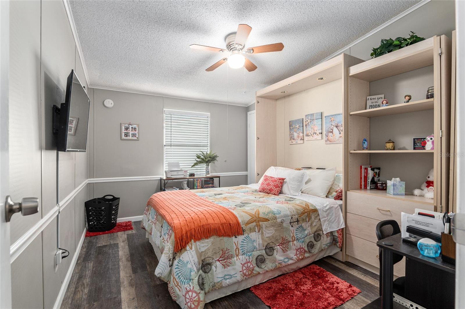 LADY LAKE ORANGE BLOSSOM GARDENS UNIT 09 - Residential