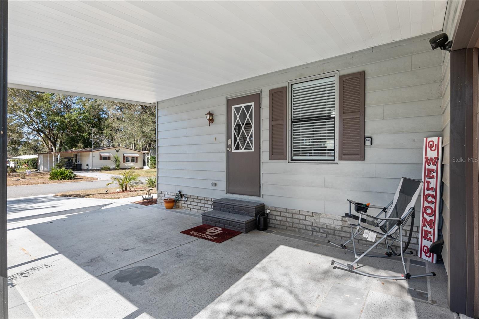 LADY LAKE ORANGE BLOSSOM GARDENS UNIT 09 - Residential