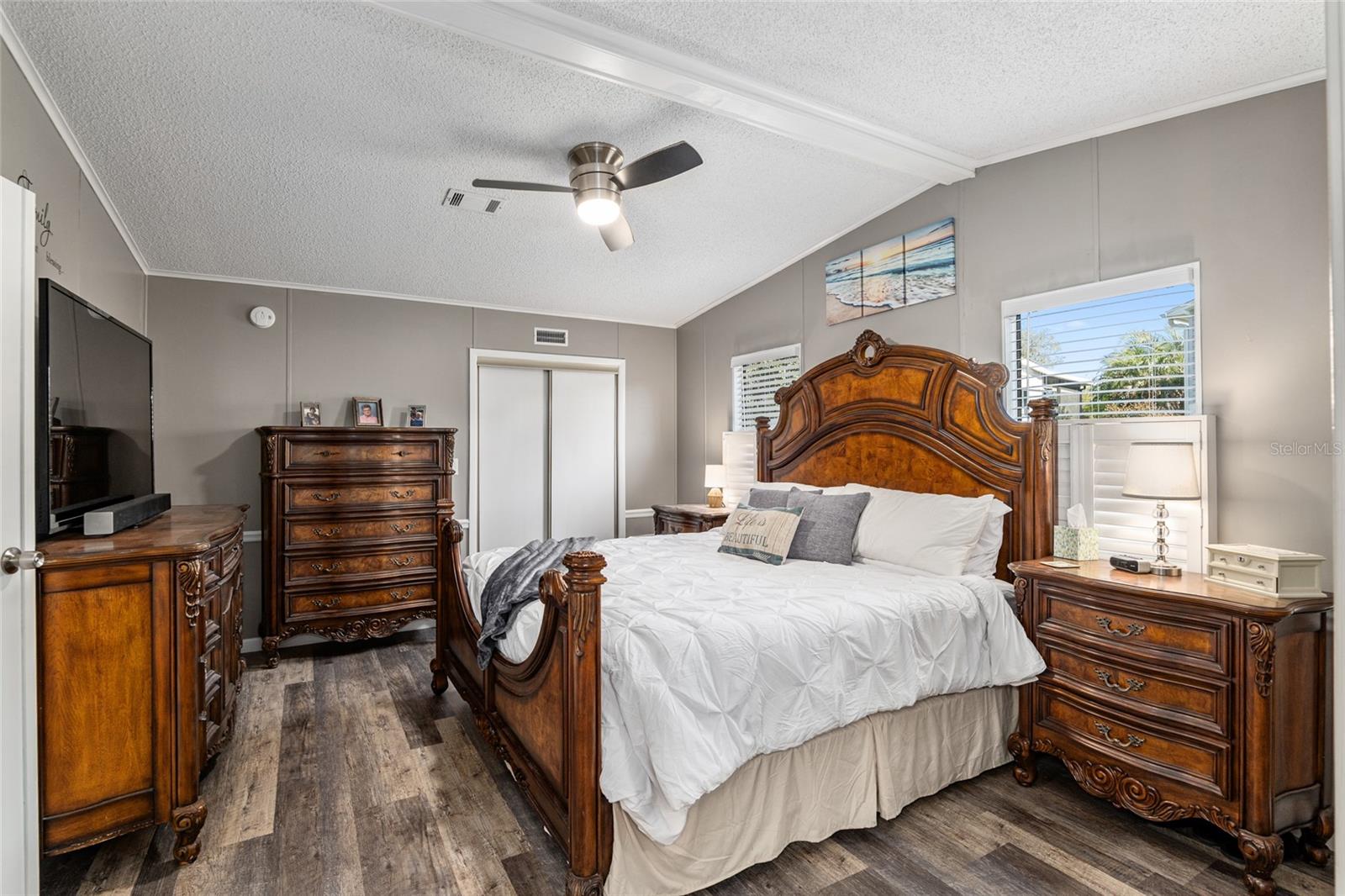 LADY LAKE ORANGE BLOSSOM GARDENS UNIT 09 - Residential