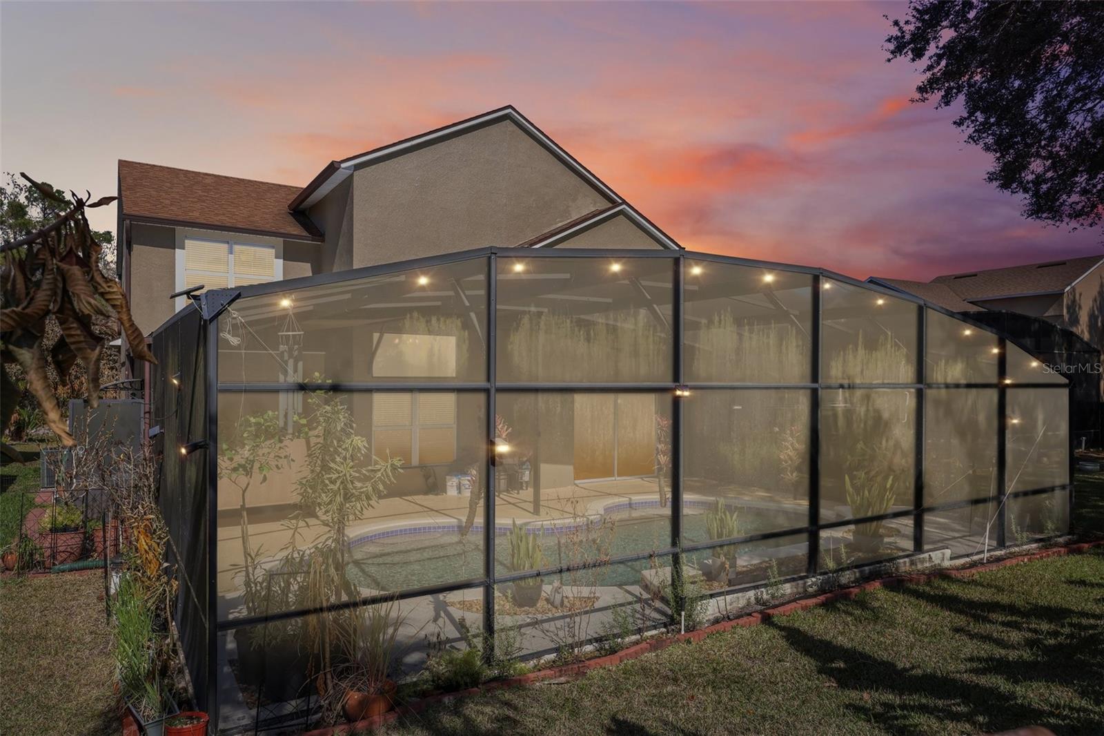 STONEYBROOK - Residential