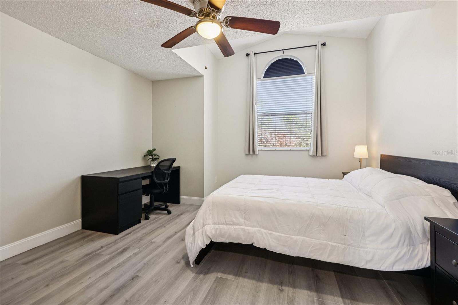 STONEYBROOK - Residential