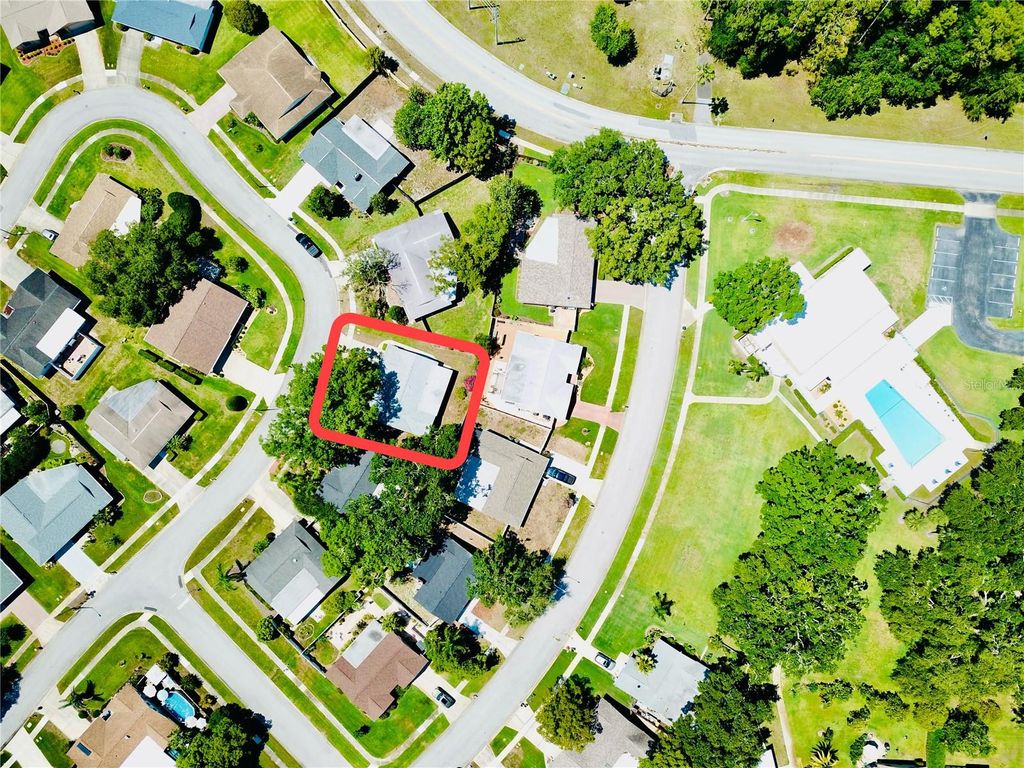 Photo of 2212 Portside Passage, Palm Harbor, FL 34685 (MLS # TB8388908)