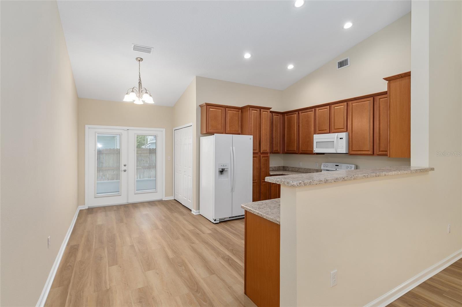 BUCK BAY REP - Residential