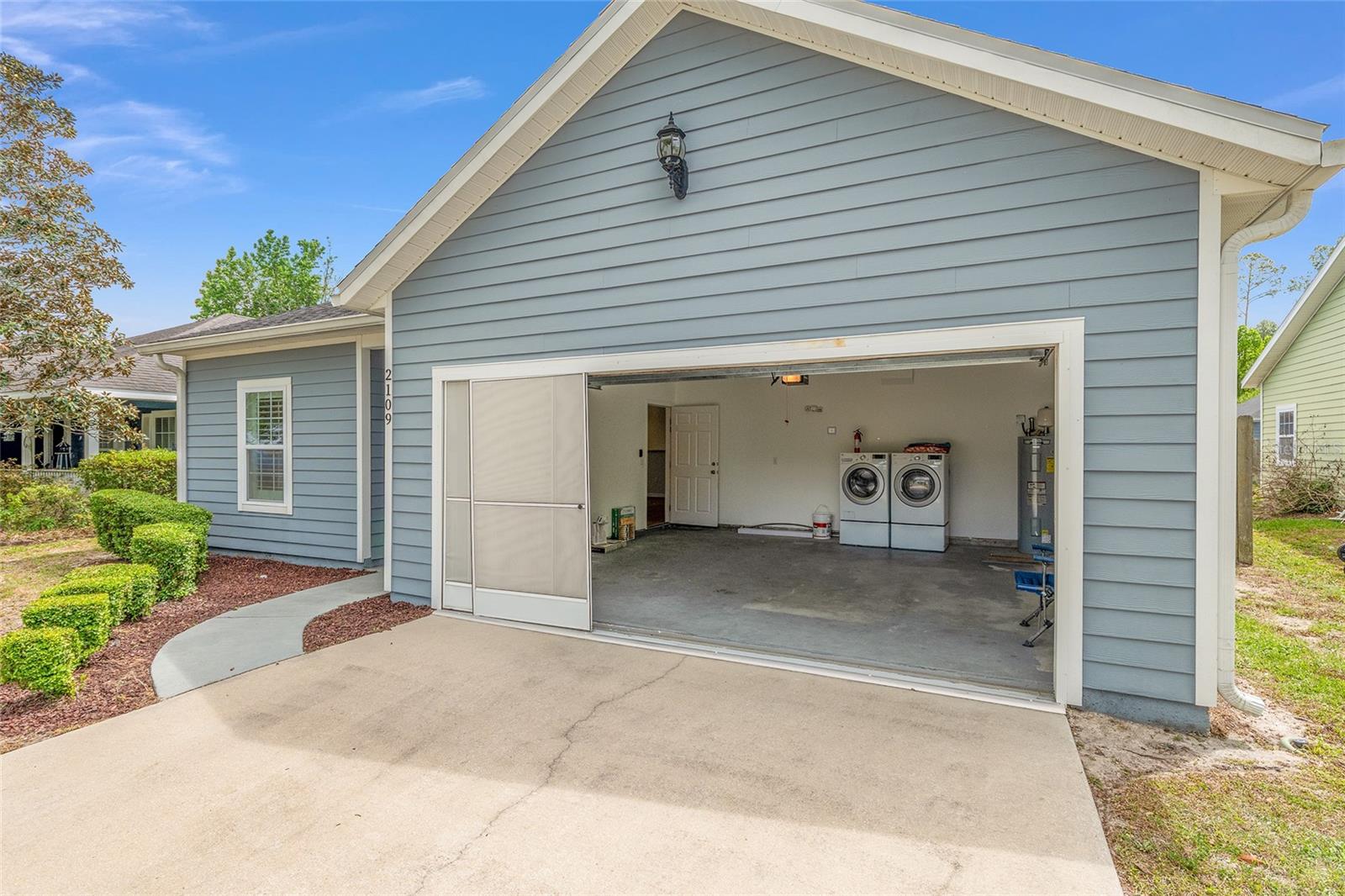 BUCK BAY REP - Residential