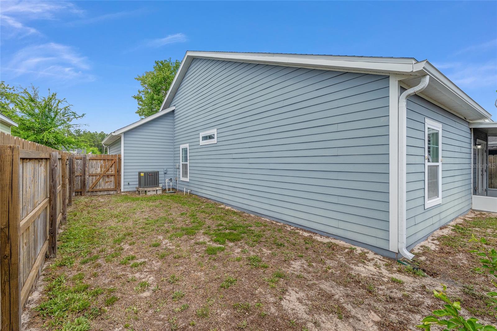 BUCK BAY REP - Residential