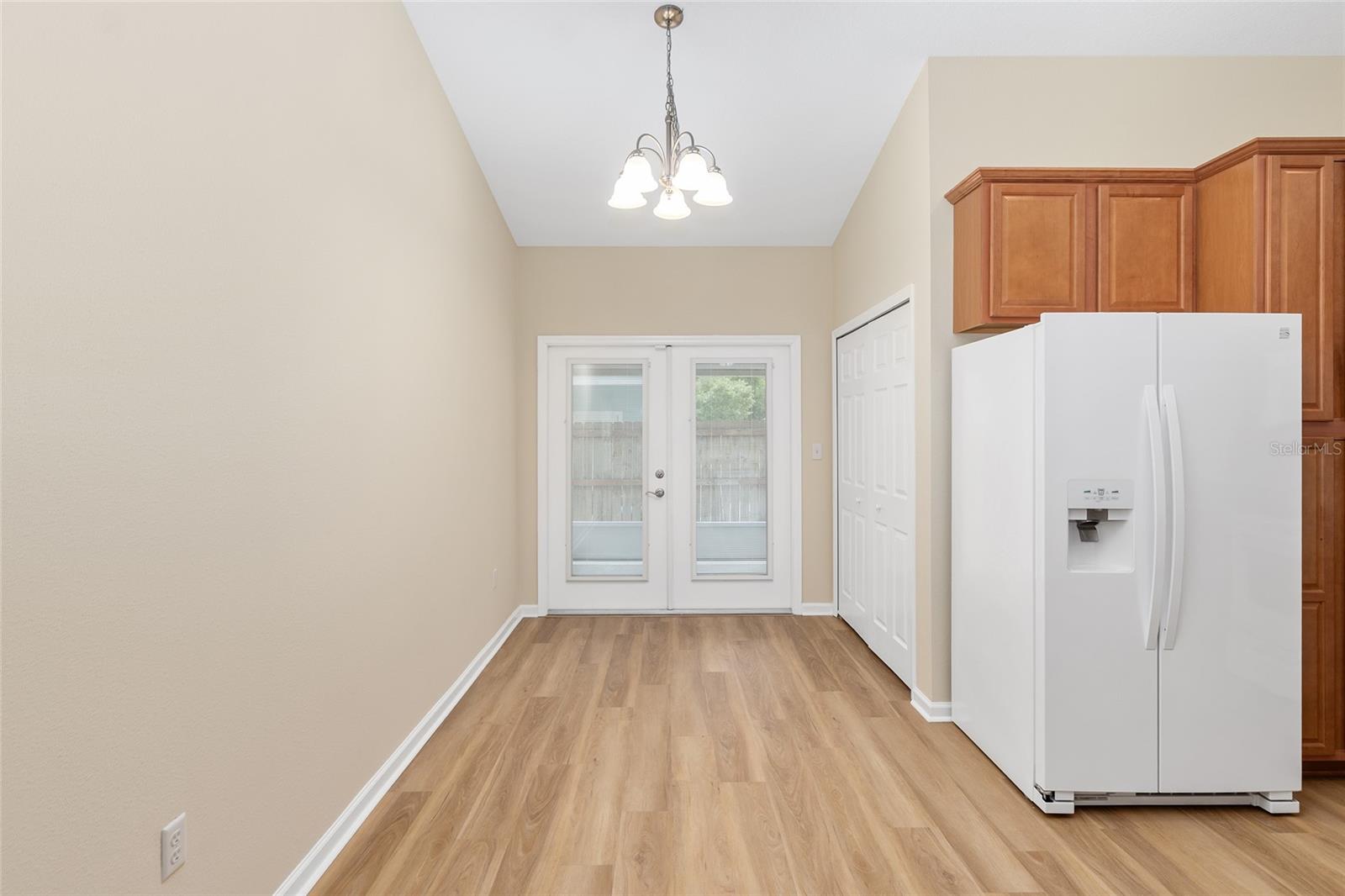 BUCK BAY REP - Residential