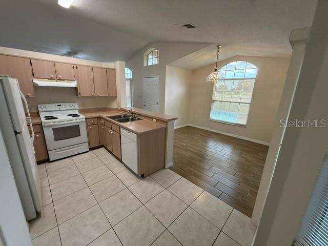 HARBOR TOWN - Residential Lease