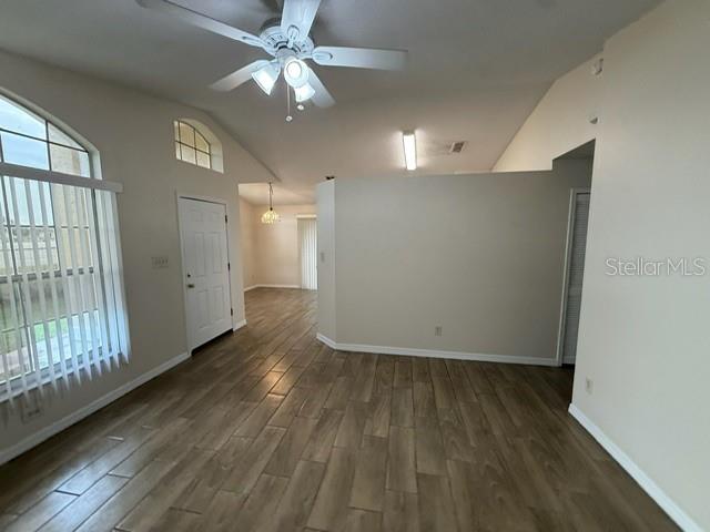 HARBOR TOWN - Residential Lease