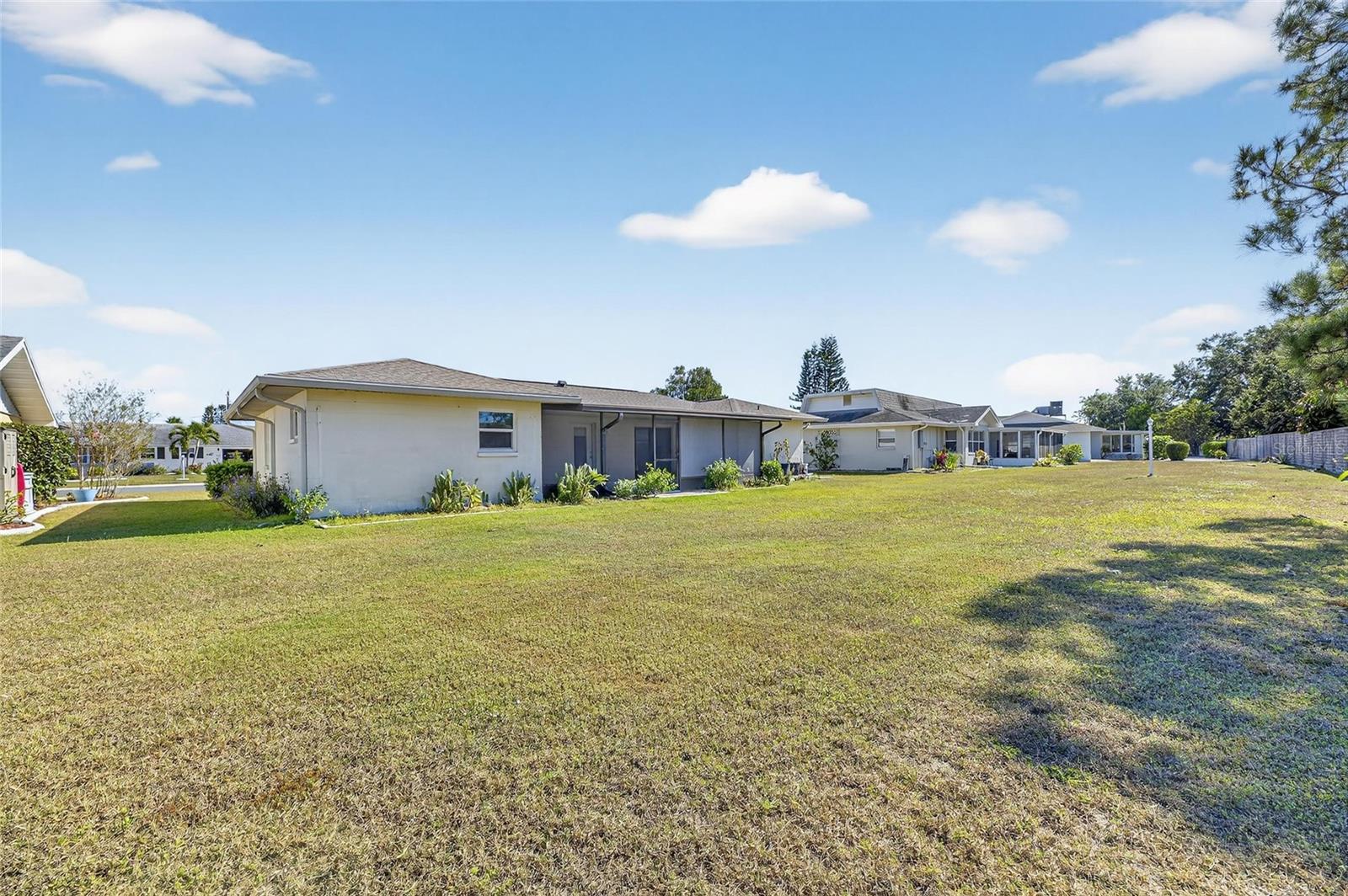 DEL WEBBS SUN CITY FLORIDA UN - Residential