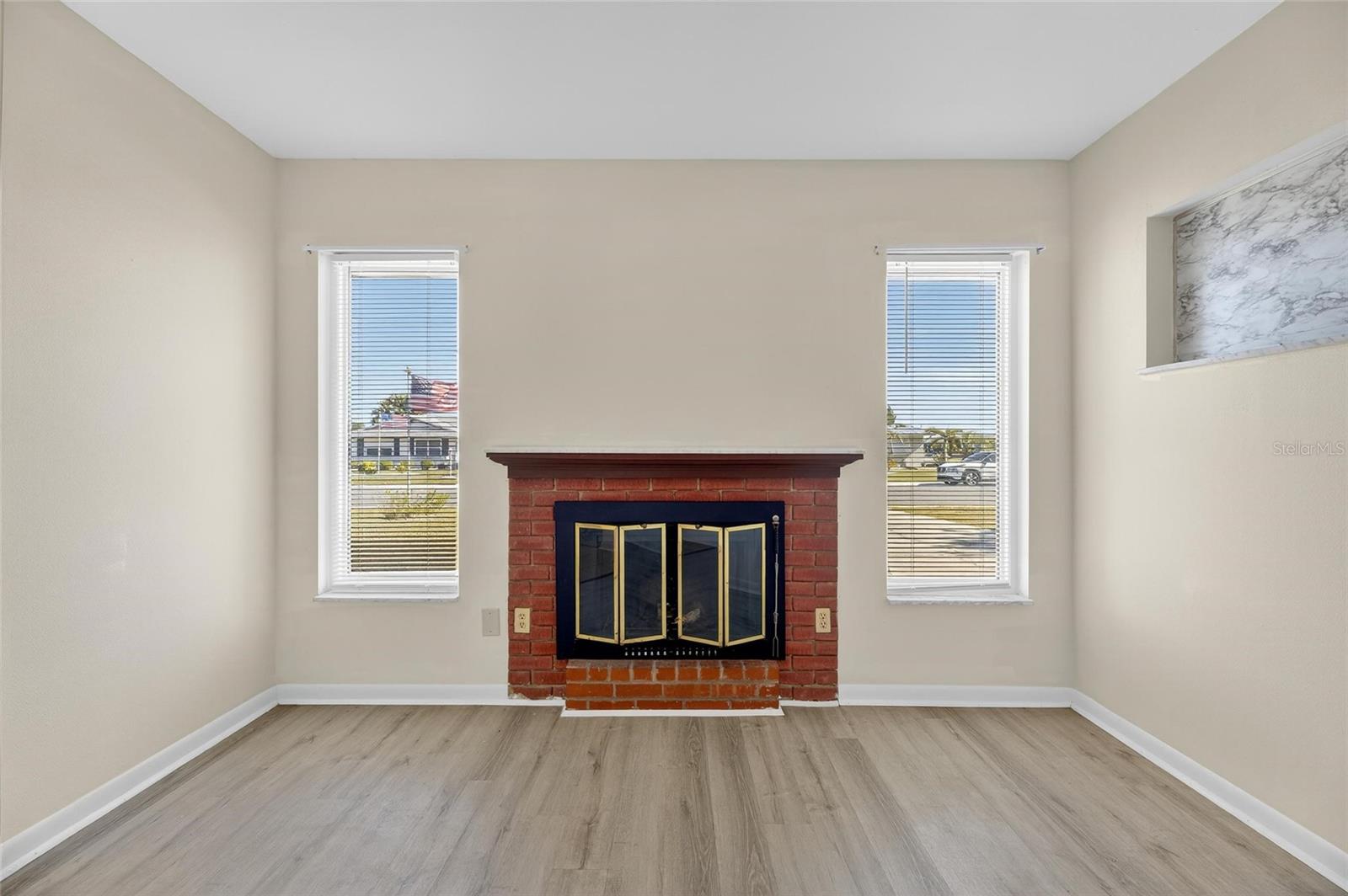 DEL WEBBS SUN CITY FLORIDA UN - Residential