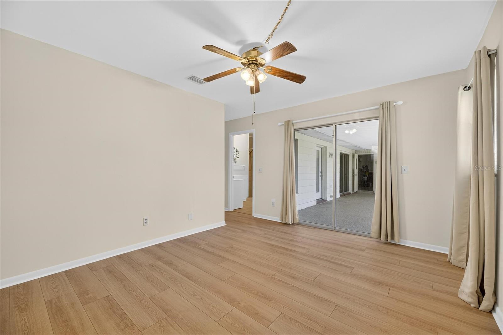 DEL WEBBS SUN CITY FLORIDA UN - Residential