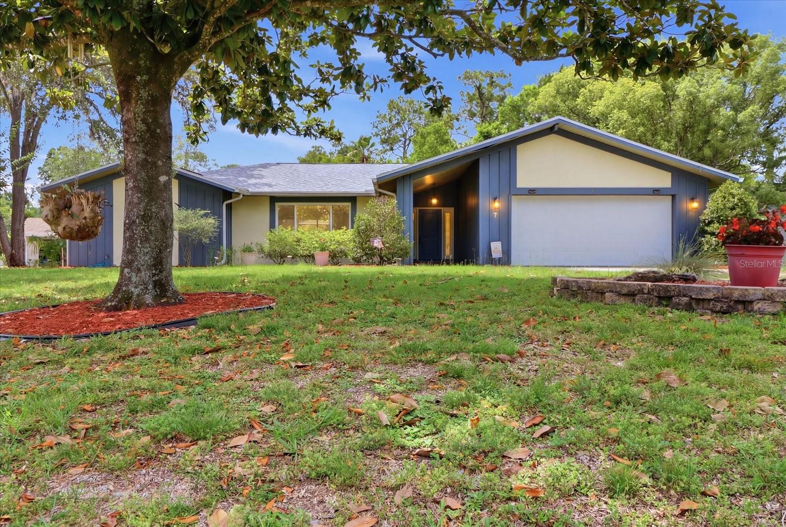 7 SYCAMORE CIRCLE