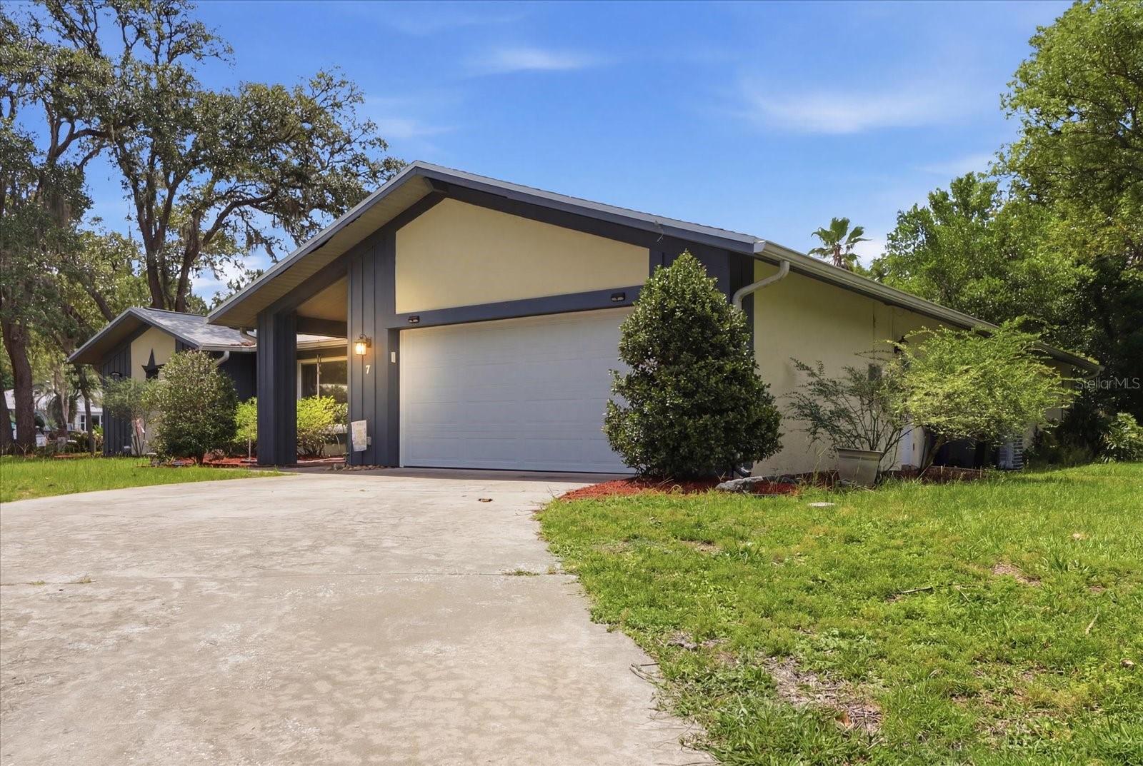 7 SYCAMORE CIRCLE