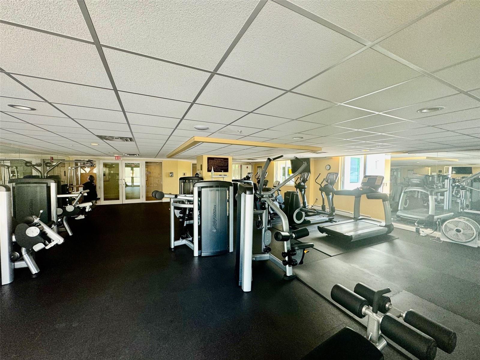 ALINARI - Residential Lease