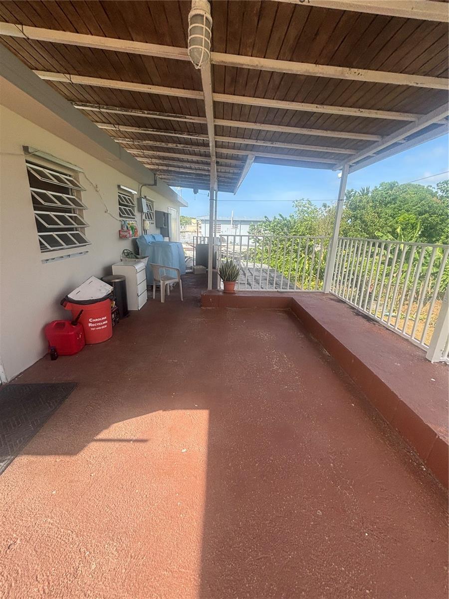 URB COUNTRY CLUB - Residential