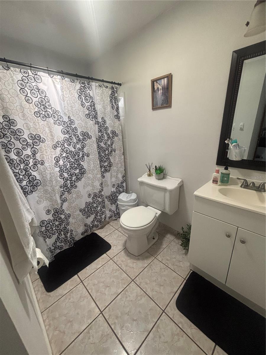 URB COUNTRY CLUB - Residential