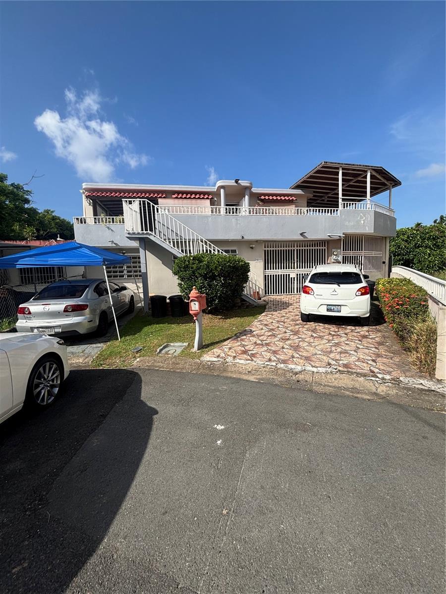 URB COUNTRY CLUB - Residential