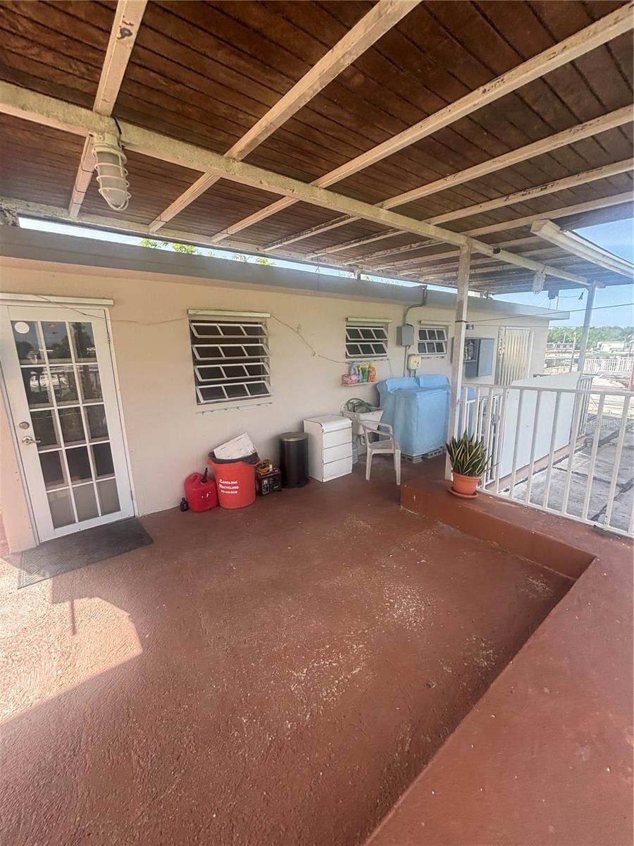 URB COUNTRY CLUB - Residential