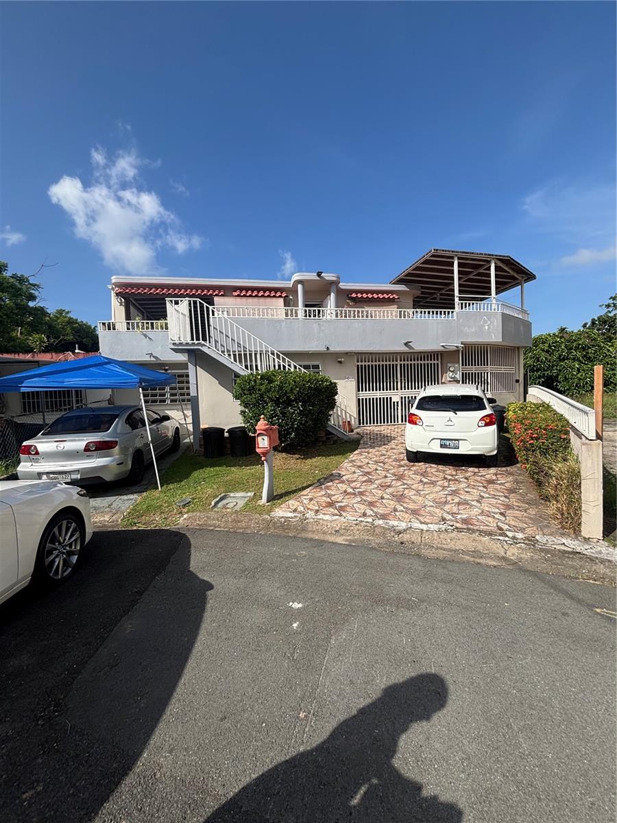 URB COUNTRY CLUB - Residential