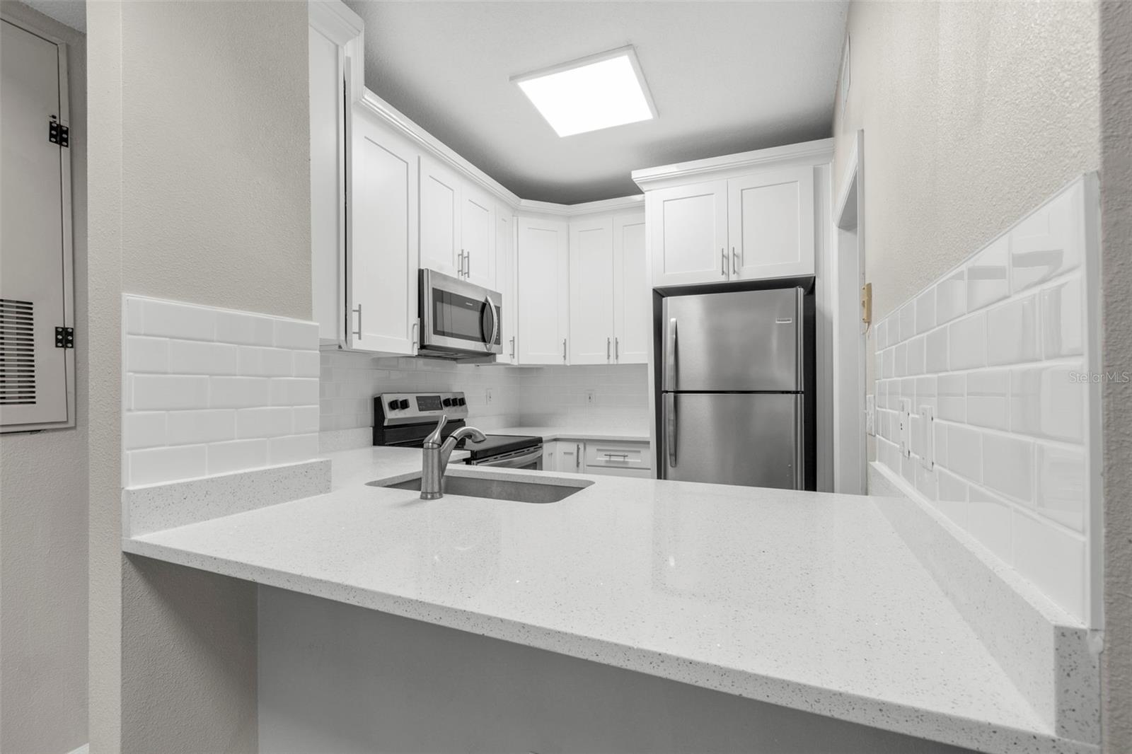 HYDE PARK WALK A CONDO - Residential