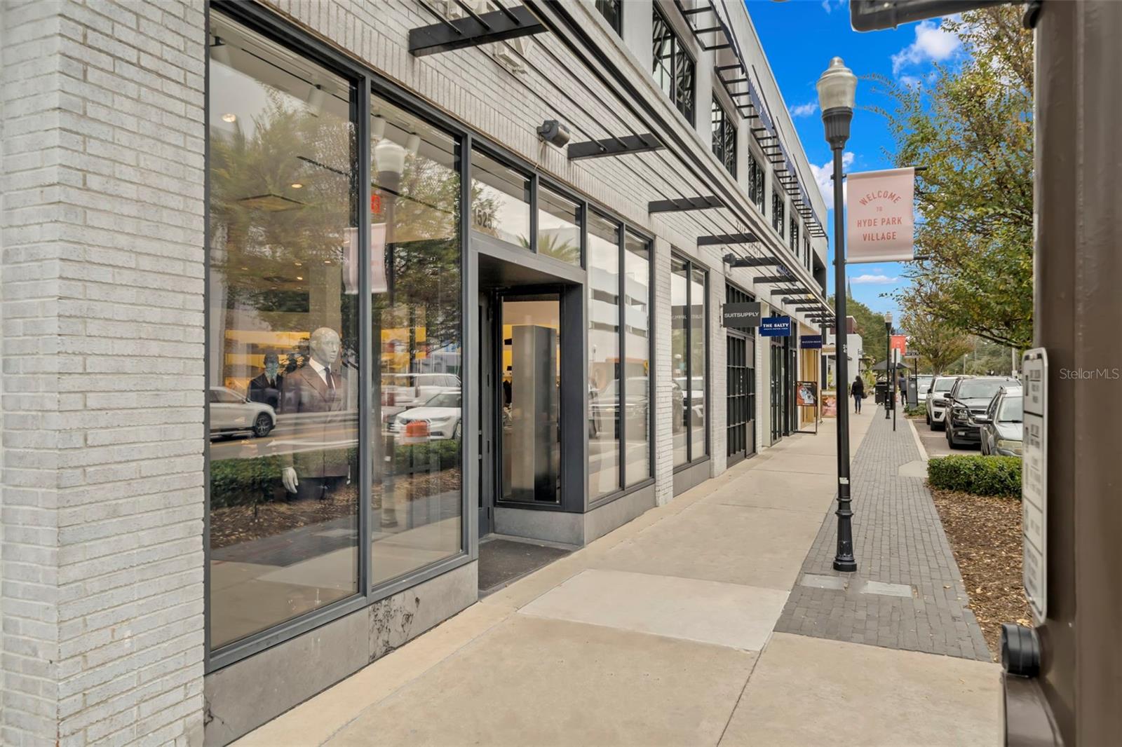 HYDE PARK WALK A CONDO - Residential