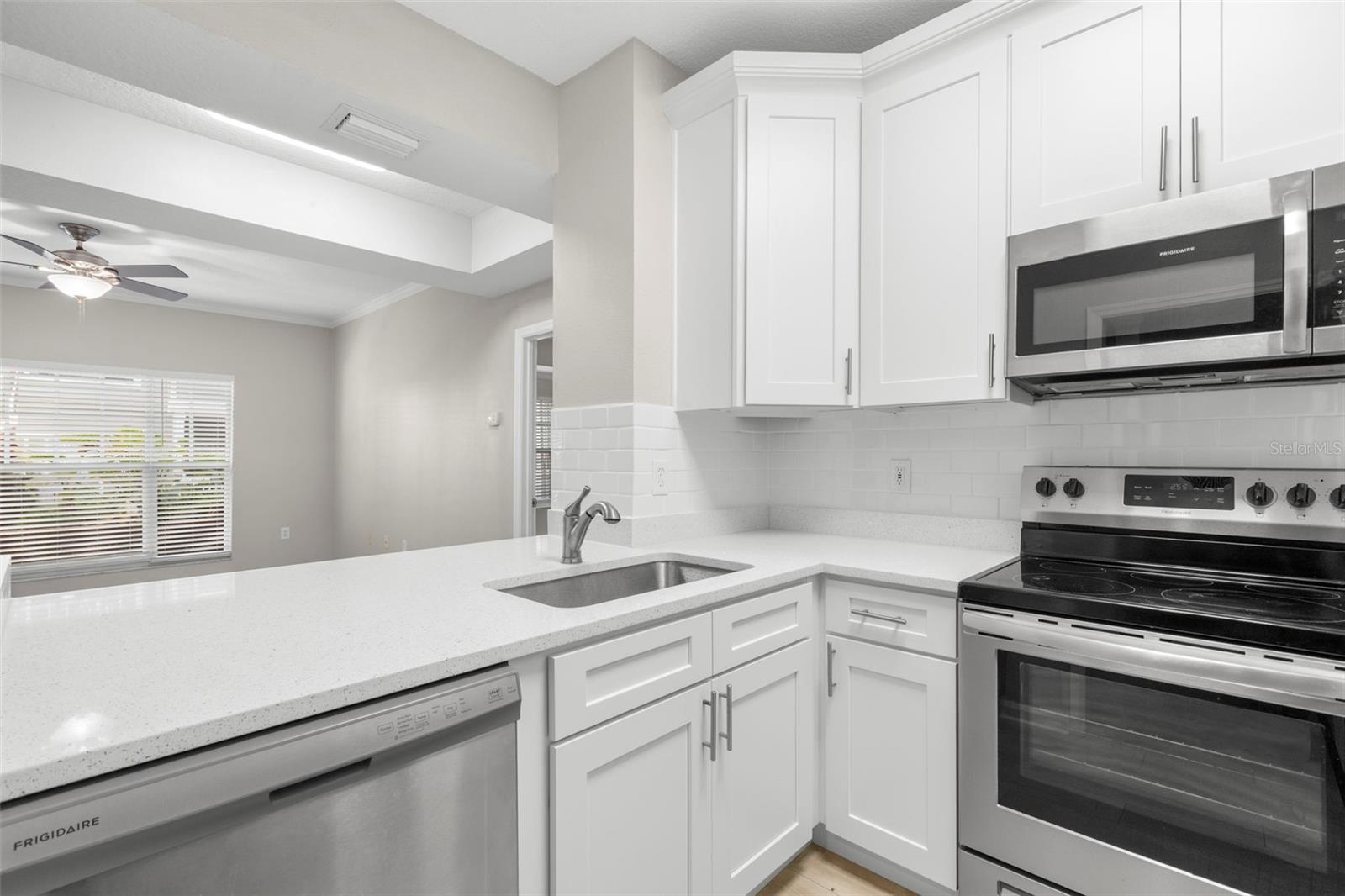 HYDE PARK WALK A CONDO - Residential