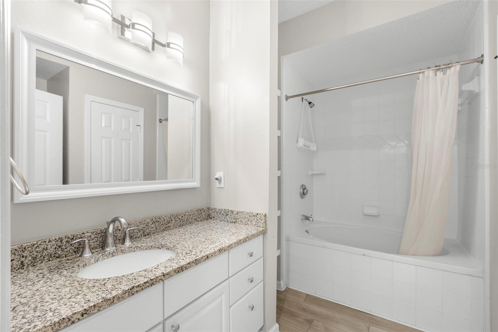 HYDE PARK WALK A CONDO - Residential