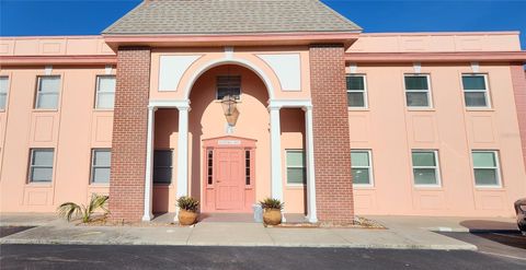 7011 PLACE DE LA PAIX 2B SOUTH PASADENA FL 33707