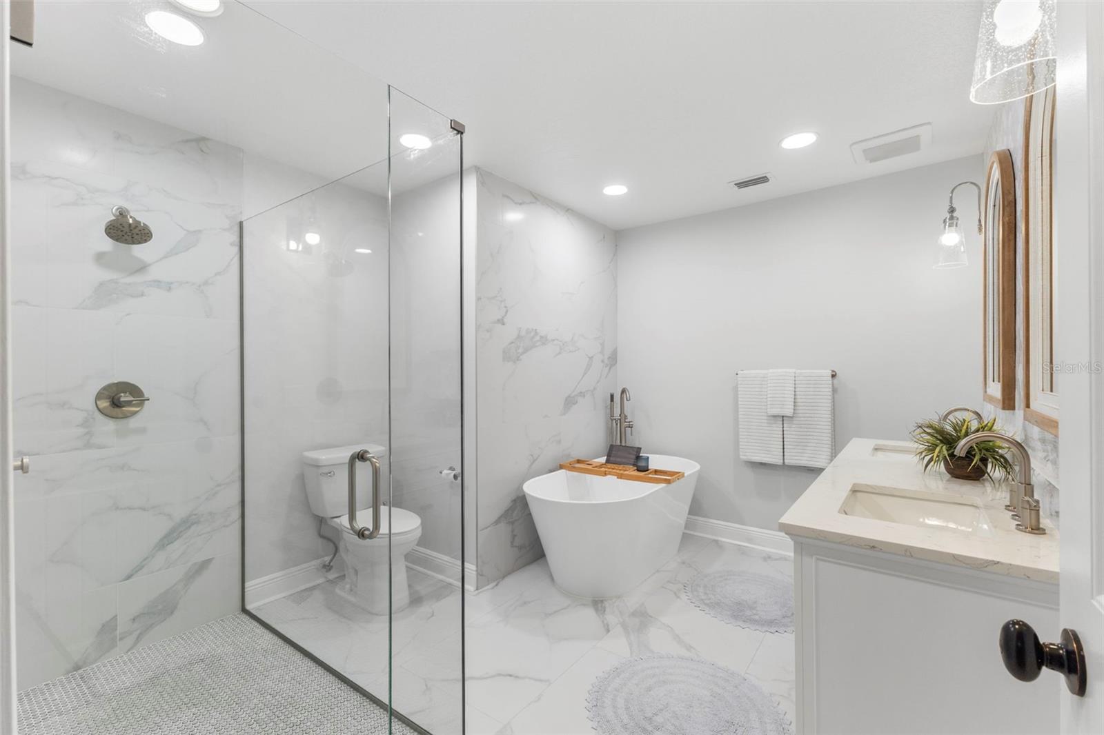 GOLF VIEW ESTATES - Residential