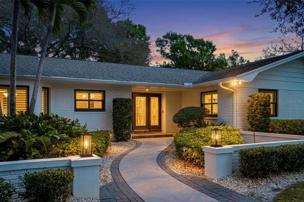 Photo of 11 Birdie Lane, Palm Harbor, FL 34683 (MLS # TB8483137)