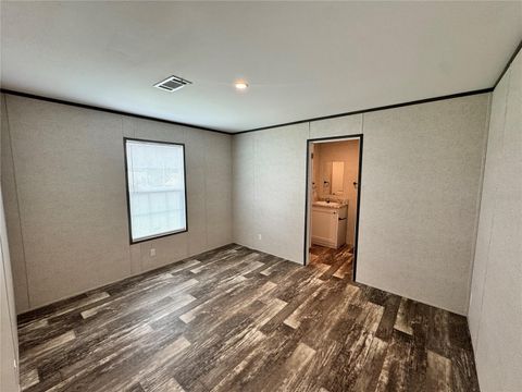 Tiny photo for 1115 NW 12th Lane, Lake Panasoffkee, FL 33538 (MLS # G5112251)
