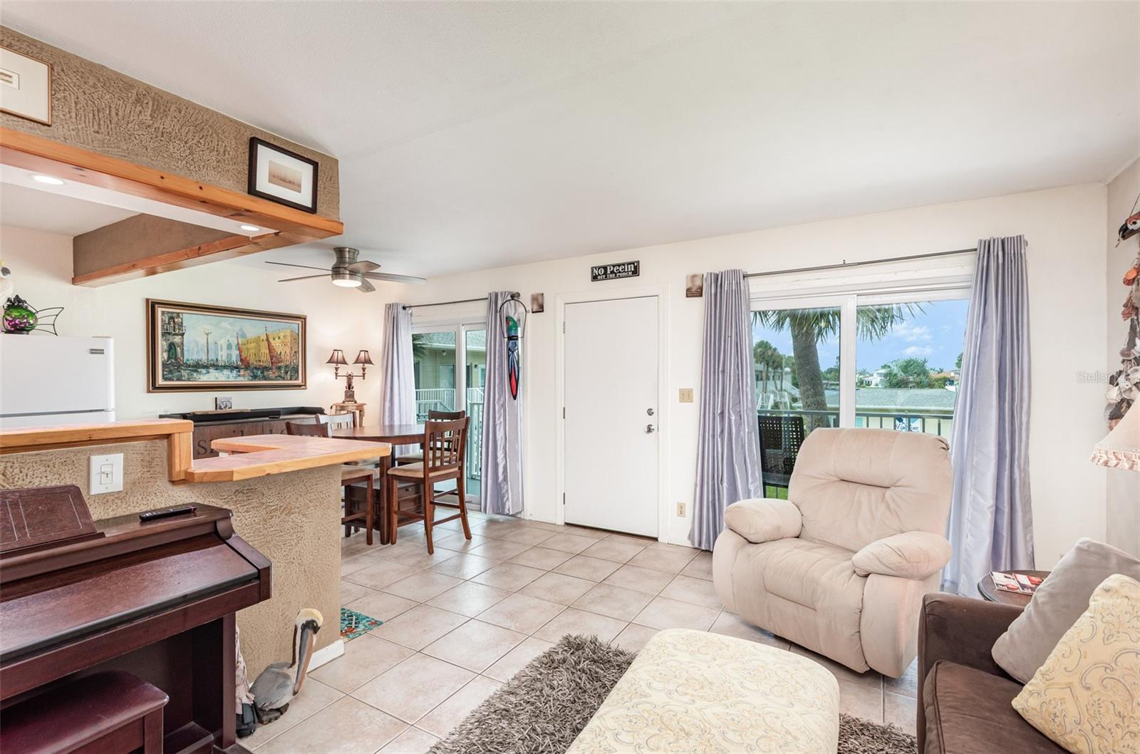 335 N CAUSEWAY D22