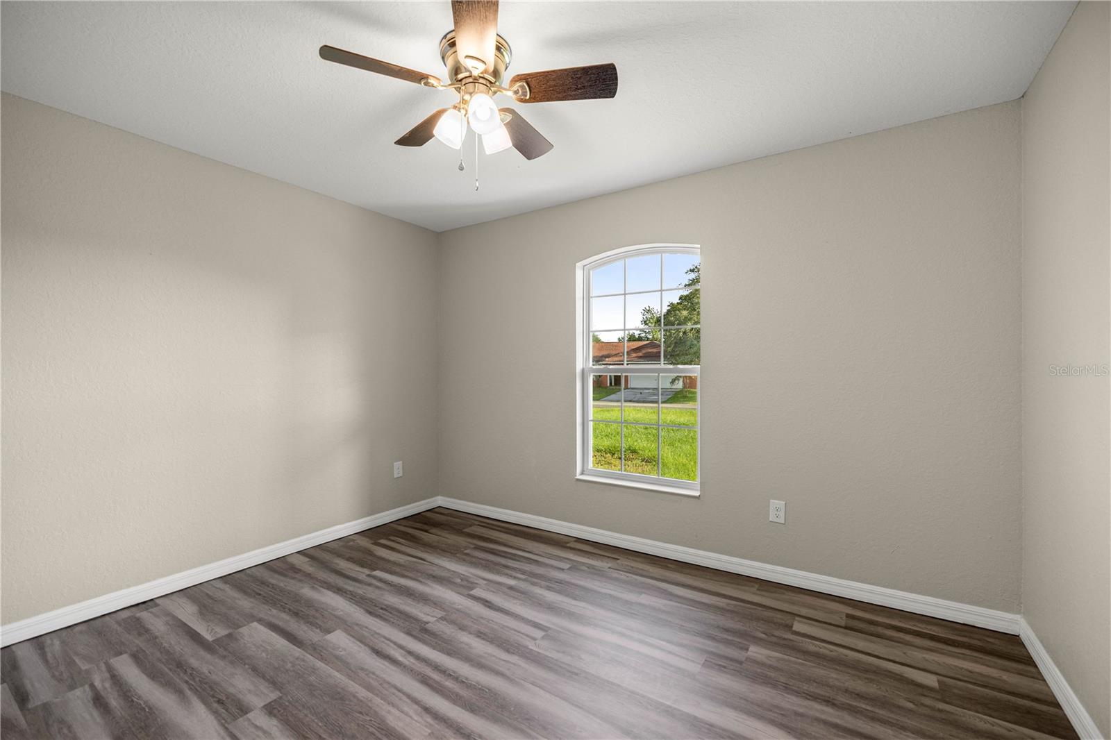 MARION OAKS UN 3 - Residential Lease