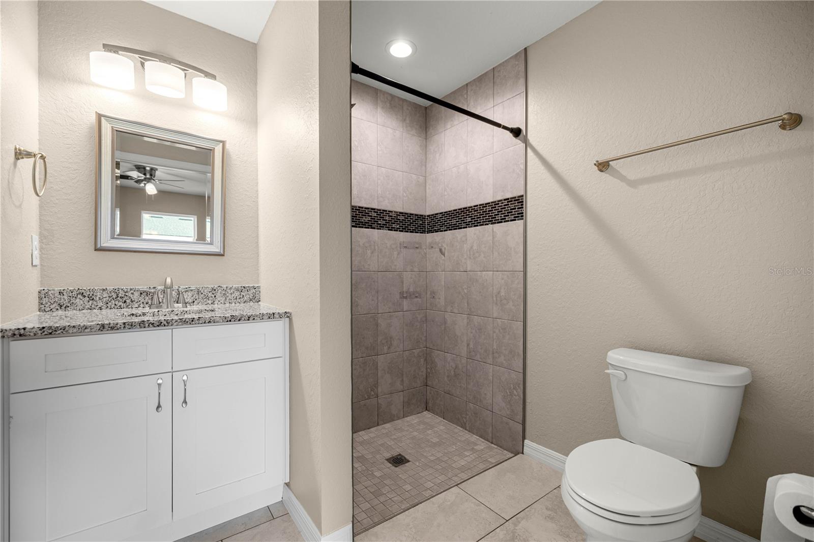 MARION OAKS UN 3 - Residential Lease