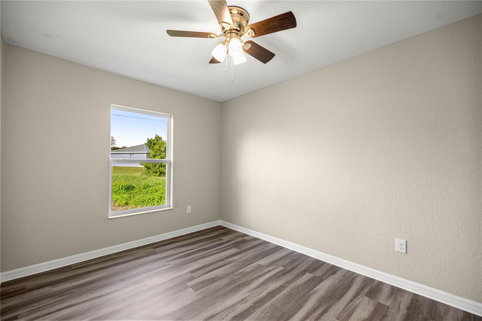 MARION OAKS UN 3 - Residential Lease