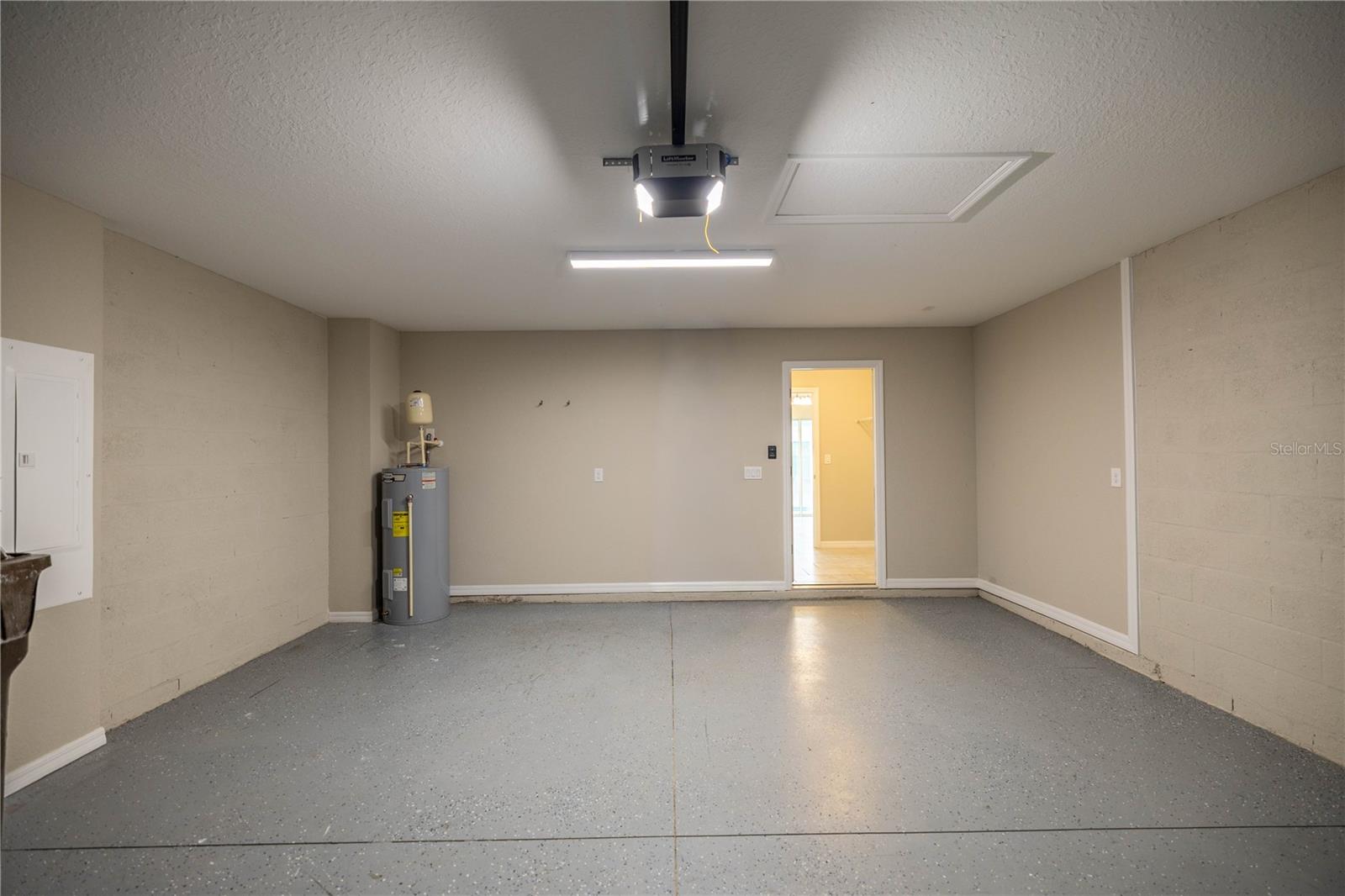 MARION OAKS UN 3 - Residential Lease